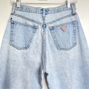 ヾ(´･ ･｀｡)ノ?

Vintage Guess Jeans